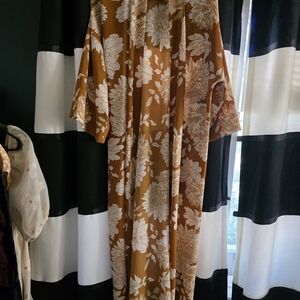 Mimi Chica Brown and White Floral Kimono